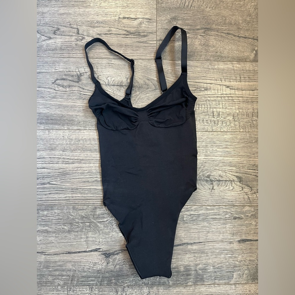 Skims Bodysuit
